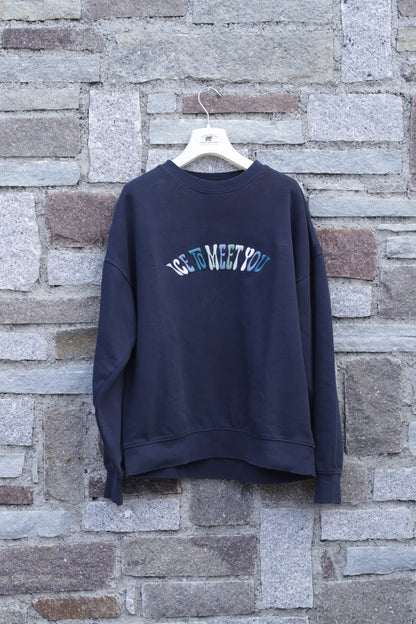 FELPA GIROCOLLO CON RICAMO 3D