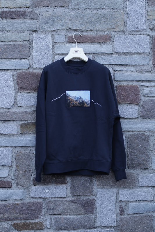 FELPA GIROCOLLO "CASTELLACCIO POSTCARD" RICAMATA