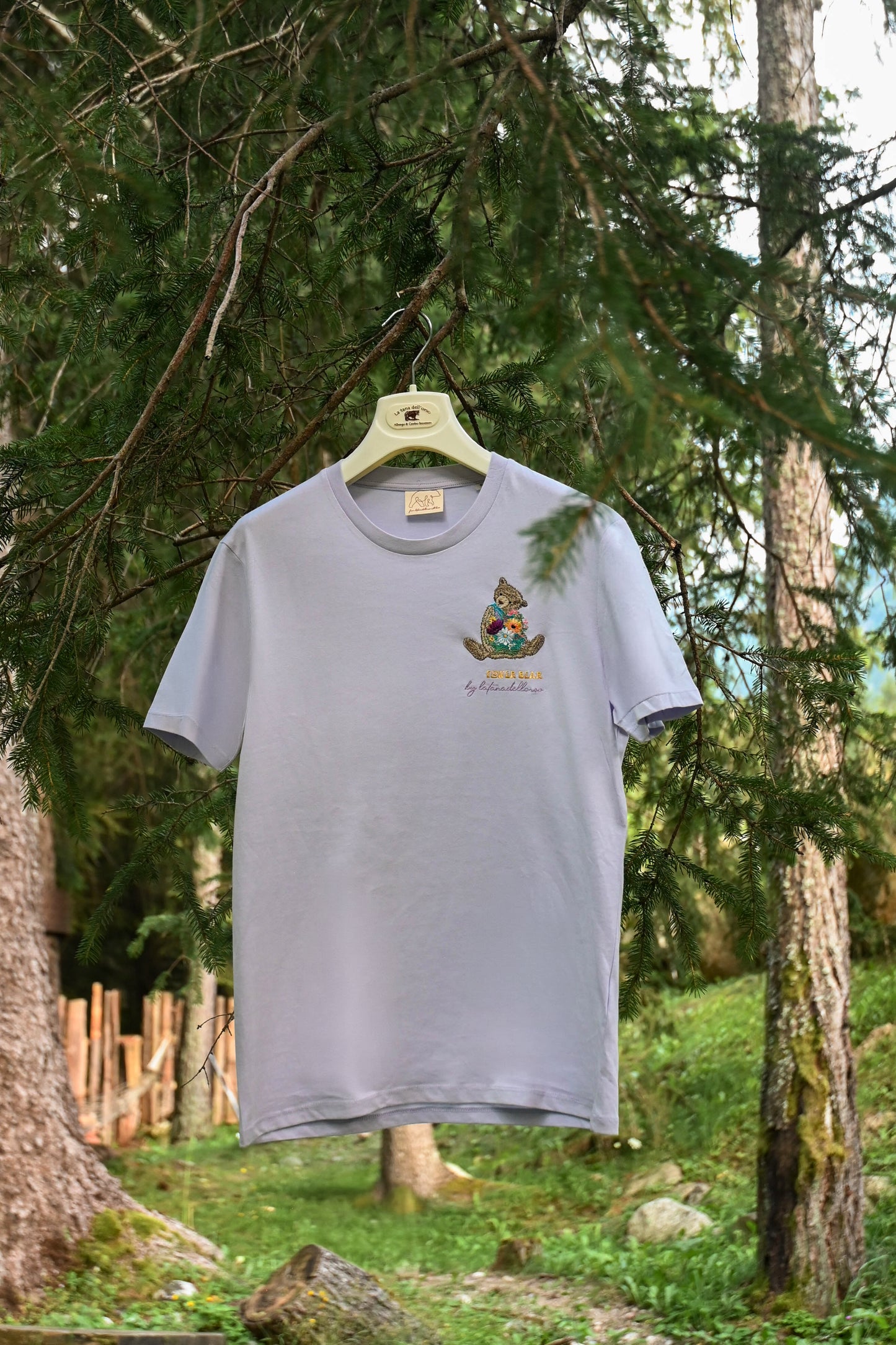 T-SHIRT GIROCOLLO CON RICAMO A CUORE